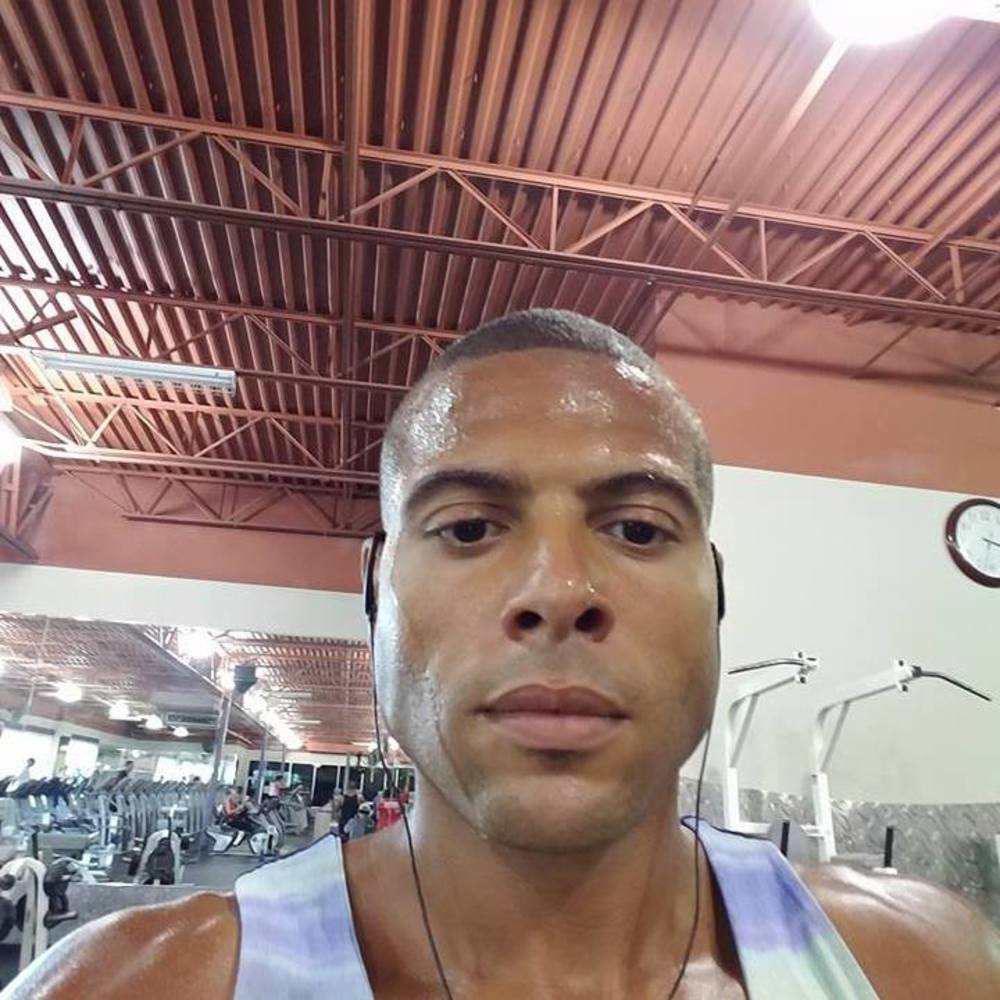 Meet your Posher, Tavis